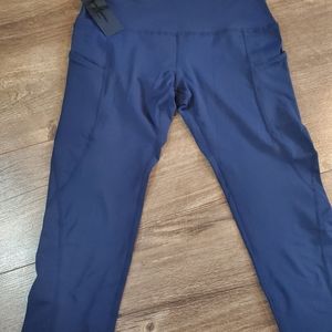 womens medium navy workout yoga croped legging